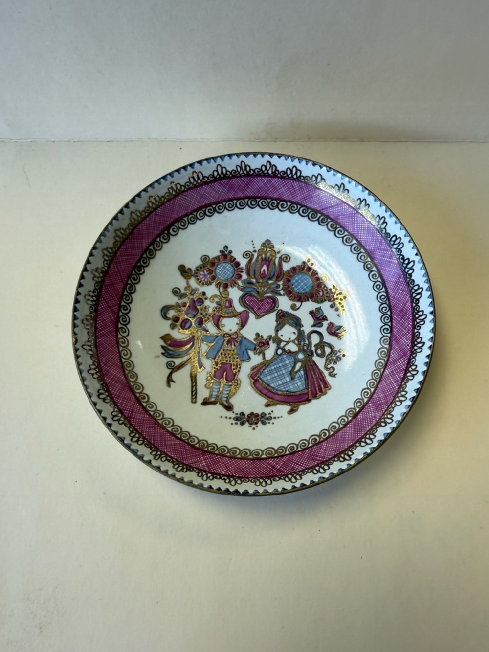 Vintage Arta Austria Enamelware Round Pink & Gold Trinket Dish Folk Art Couple.